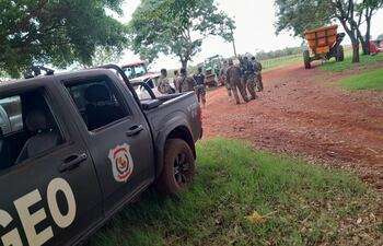 Supuestos indígenas invaden propiedad en Canindeyú y abren fuego con personal policial.