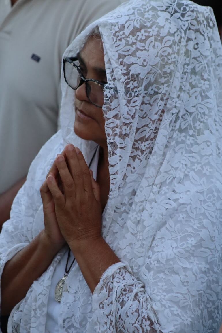 Familias de distintos puntos del país participan de las celebraciones en la basílica.