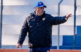 Hernán Rodrigo López Mora (48 años), director técnico del Sportivo Luqueño.