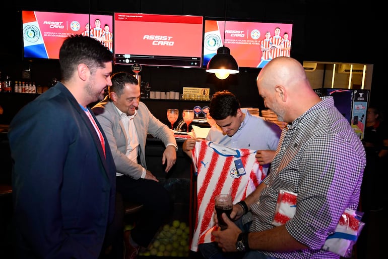 Assist Card reafirma su vínculo con la Selección Paraguaya y su apuesta por el marketing deportivo en la región.