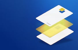 Para activar la tarjeta, el usuario solo debe escanear el código QR que se encuentra al dorso del plástico.