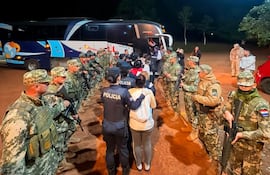 Traslado de reclusas al Comple de Emboscada en el marco de la Operacióni Umbral 2.5.