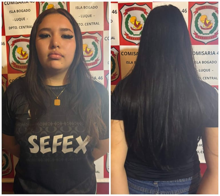 Diana Violeta Ayala González de pie en comisaría, con camiseta negra y expresión seria, mirando a la cámara en un ambiente policial.