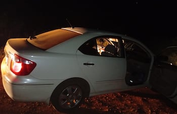 Explosionan empresa agroindustrial en Coronel Bogado e incautan dos autos abandonados