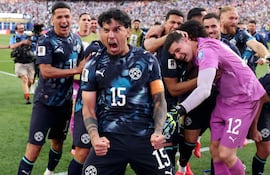 El capitán de la selección Gustavo Raúl Gómez Portillo (33 años) fue el de un líder que absorbió cada golpe y se mantuvo de pie.