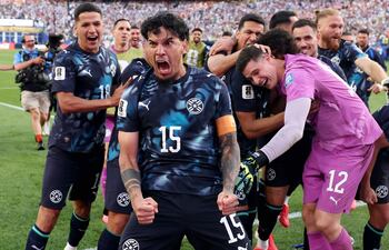 El capitán de la selección Gustavo Raúl Gómez Portillo (33 años) fue el de un líder que absorbió cada golpe y se mantuvo de pie.