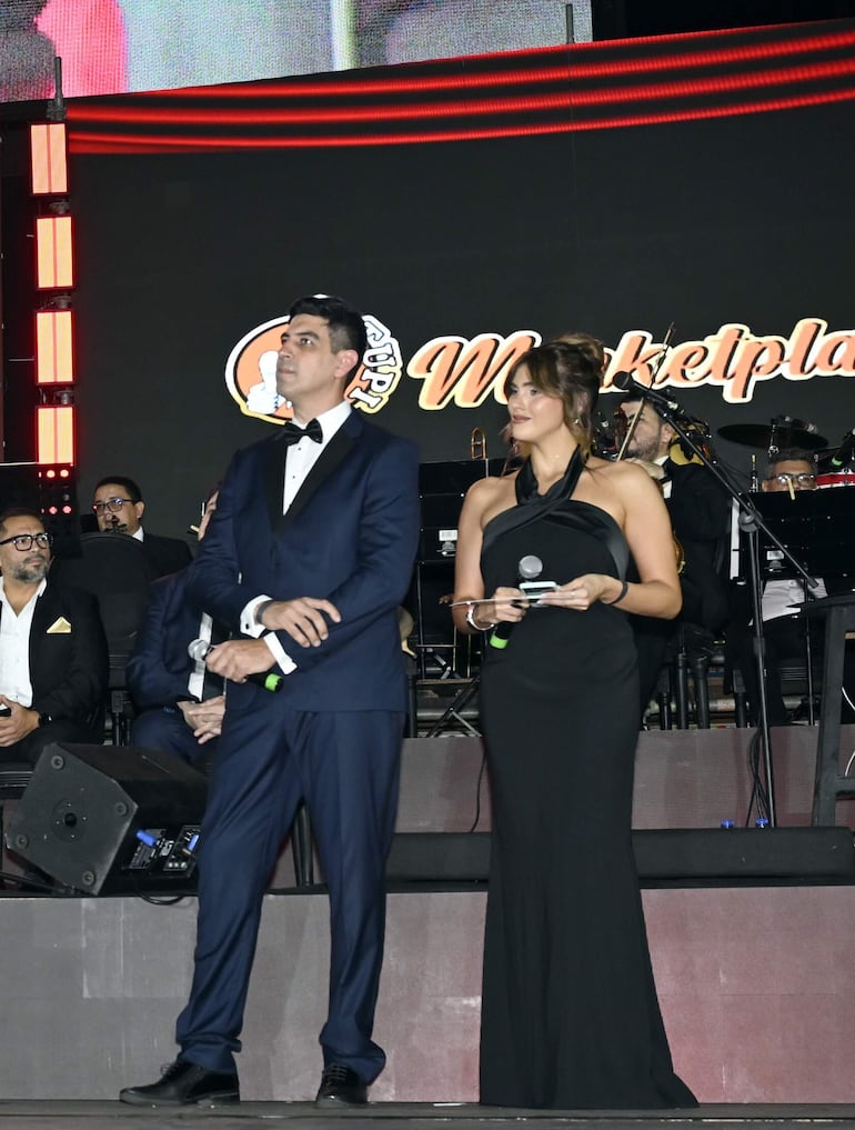 Chiche Corte y Luchi García Rubin condujeron el evento.