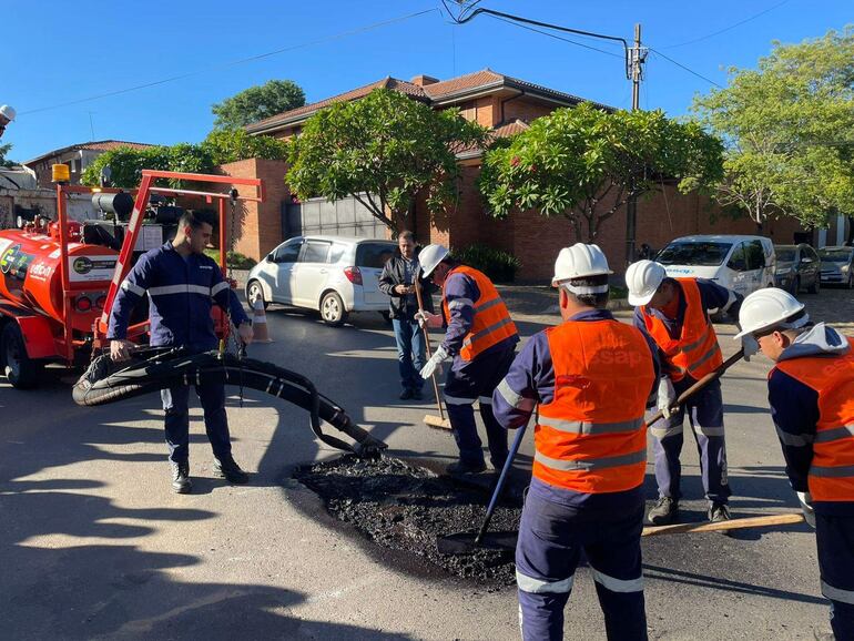 “Exterminador” de baches: ¿El fin de la guerra entre Essap y la Municipalidad de Asunción?