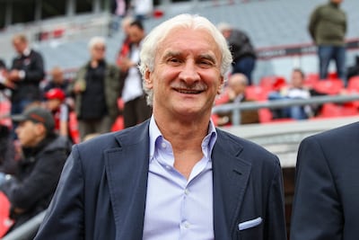 Rudolf Völler (66 años) es un exfutbolista, entrenador y director deportivo alemán.