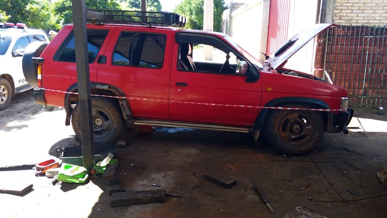 Mecánico muere aplastado por una camioneta mientras trabajaba en un taller de Coronel Oviedo