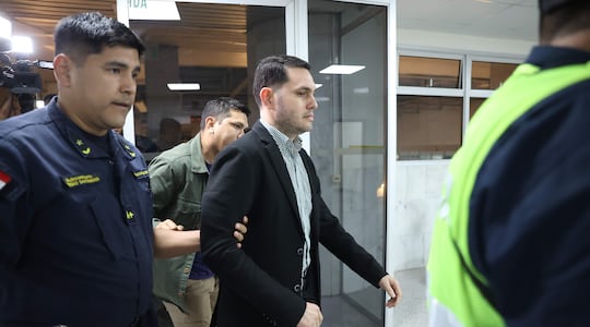 Exsenador Hernán Rivas.