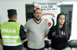 Julio César Romero Arce y Zania Tamara Domínguez Riquelme, detenidos por abigeato.