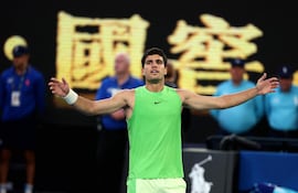 El español Carlos Alcaraz, a sus 22 años, podría convertirno en el tenista más joven en completar el Grand Slam (ganar los cuatro Abiertos: Australia, Ronald Garros, Wimbledon y US Open).