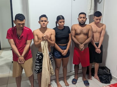 Los cuatro ciudadanos colombianos detenidos junto a la jovencita, quien luego fue puesta en libertad por el Ministerio Público.