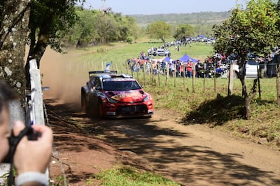 Los pilotos y equipos del Rally del Paraguay 2026 en las pruebas libes oficiales en un tramo de 5,6 kilómetros en la ciudad de Carmen del Paraná, Departamento de Itapúa, Paraguay.