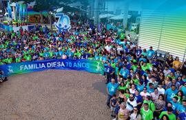 Con un equipo de personas motivadas, capaces y tecnológicamente preparadas, Diesa es una poderosa fuente de empleo directo de cientos de familias paraguayas en todo el territorio.