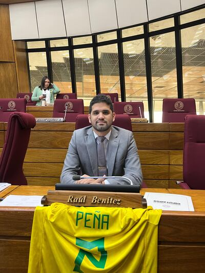 El legislador Raúl Benítez advirtió que es evidente que en este momento, el presidente de la República, Santiago Peña está jugando "a favor de intereses brasileños".