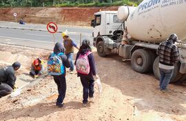 Pobladores de Caacupé aseguran que las obras de ampliación representan un peligro
