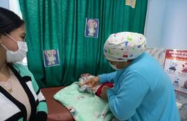 La vacuna hexavalente acelular sigue siendo fundamental para proteger a los niños y niñas desde los 2 meses hasta los 18 meses de edad.