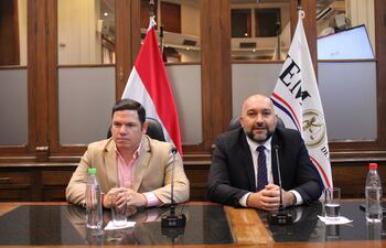 Orlando Arévalo y Alejandro Aguilera fueron los designados en 2023 como miembros del JEM en representación de Diputados. Arévalo, además de título falso, se vio forzado a renunciar a su banca por el caso "La mafia manda".