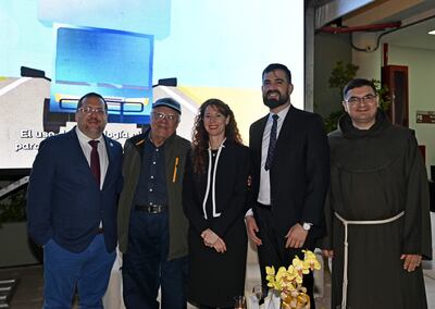 Eduardo Viedma, Dr. Manuel Viedma, Maria Antonia Gwynn, Fredy Genez y Fray Marcelino Aquino. 