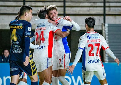 Festejo de gol de Ignacio Bailone para Nacional, que es el que tiene las mayores posibilidades de quedar con el subcampeonato del torneo Apertura 2026.