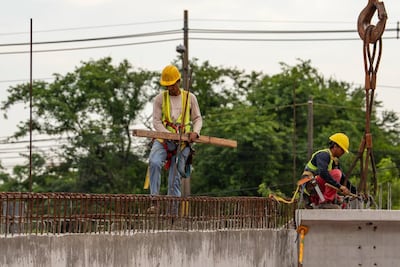 Zona de obras de duplicación de la Ruta D025, en Luque.
