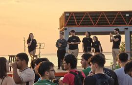 Evento de IFMSA en la Costanera de Encarnación.