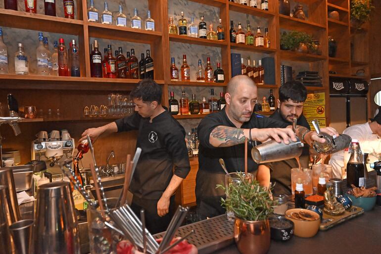 Alta cocina, autoría en cada copa y un ambiente pensado para disfrutar sin prisa.