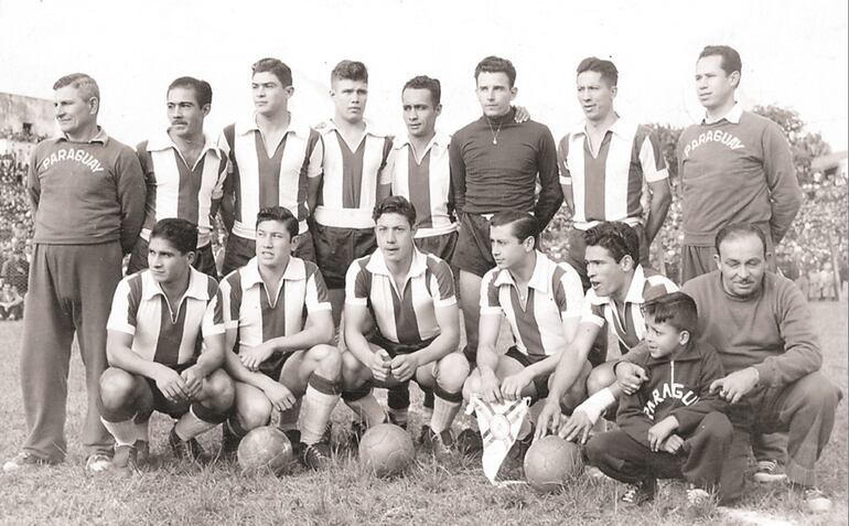 Juan Bautista, junto con la selección paraguaya, escribió páginas de gloria en el fútbol nacional.