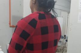 Andrea Carolina Cardozo Miño, detenida por violencia intrafamiliar en Capiatá.