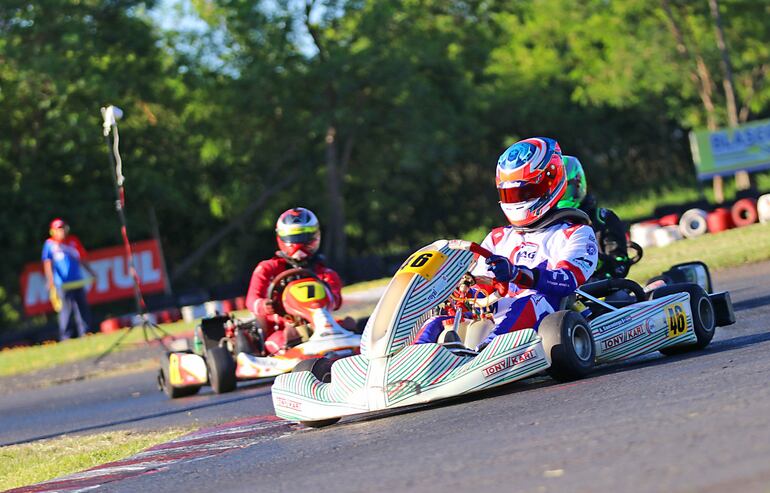 Alejandro Samaniego fue el amplio dominador de la Rotax Senior Max, el sábado.