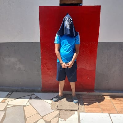 Este joven de 19 años fue aprehendido por ser el supuesto autor del robo de una motocicleta.