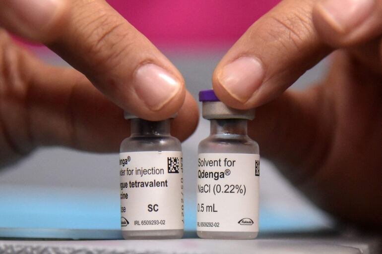 Dosis de la vacuna contra el dengue TAK-003 (Qdenga).