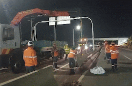 Cierran con bloques de hormigón el cruce de Pedrozo y este viernes retirarán el semáforo de la ruta PY02.