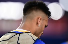 Lautaro Martinez entrena para la final de la Champions League.
