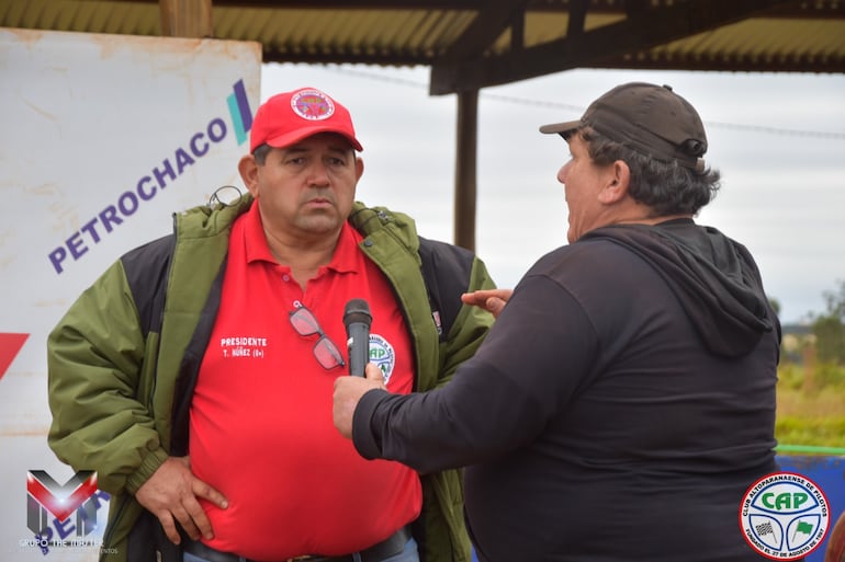 Toyi Nuñez (izq.), actual presidente del CAP.