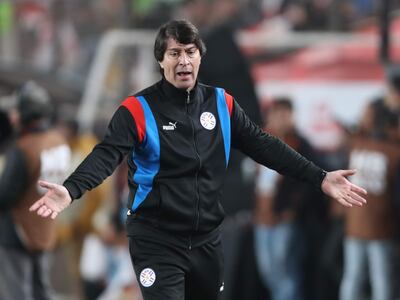 El argentino Daniel Garnero, entrenador de la selección paraguaya, en un partido amistoso frente a Perú en el estadio Monumental, en Lima, Perú.