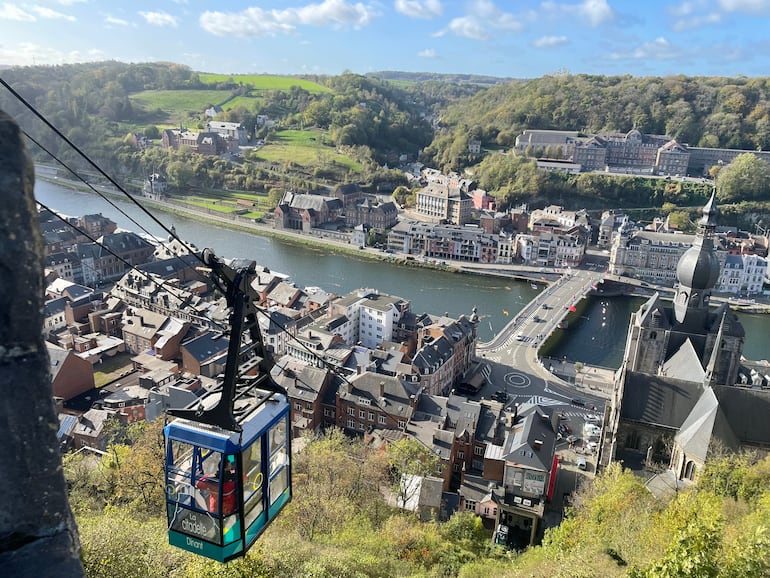 Teleférico en Dinant, Bélgica.
