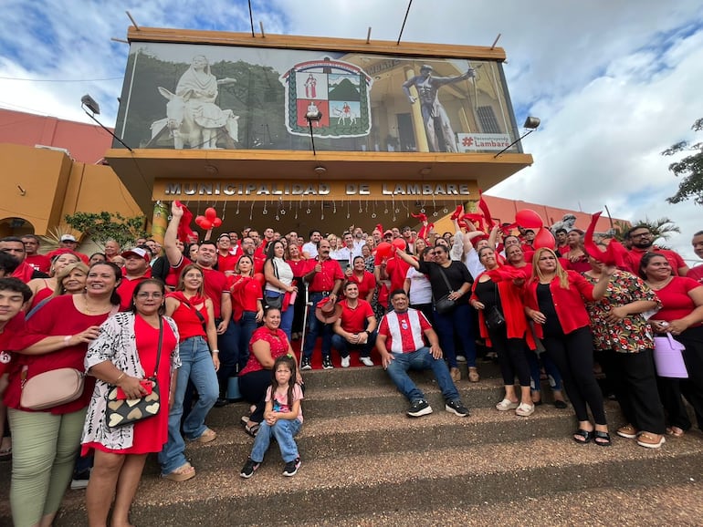 Acto de apoyo de Fuerza Republicana a la precandidatura de Carolina González a la intendencia de Lambaré.