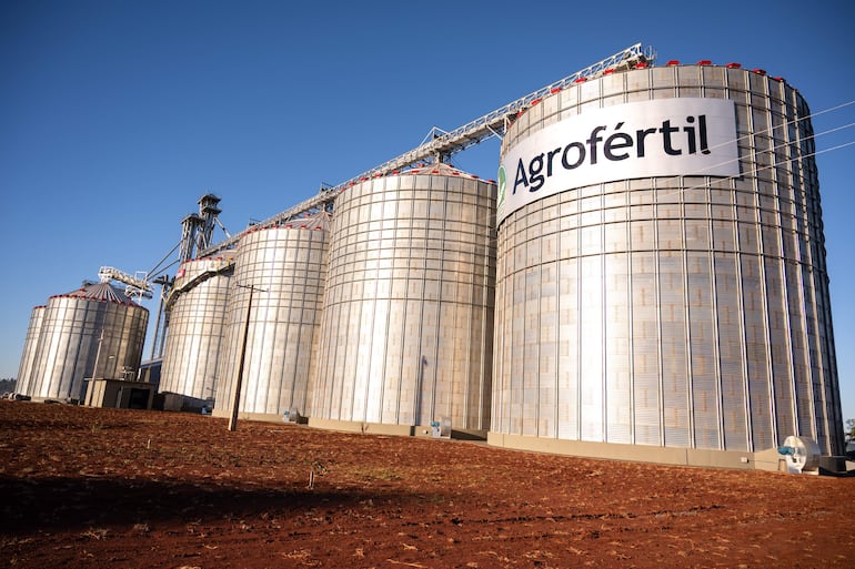 La inauguración del silo número 30 de Agrofértil suma innovación, infraestructura y desarrollo sostenible del agronegocio paraguayo.