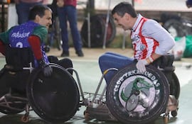 SantiagoPeñaen silla de ruedas de competición de rugby.