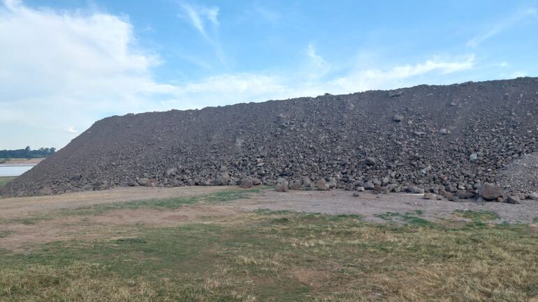 Remansito Villa Hayes muro