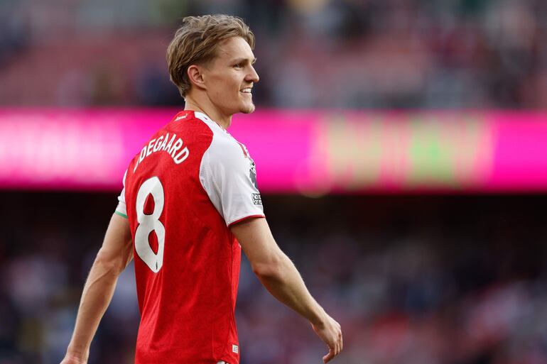Martin Ødegaard, del Arsenal, celebra la victoria en el partido de la English Premier League entre el Arsenal FC y el Newcastle United, en Londres, Gran Bretaña.