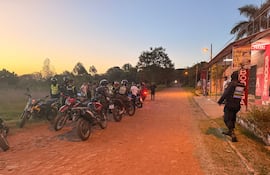 Imágenes del operativo y las motos incautadas anoche en Cañada San Rafael de Luque.