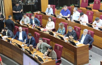 Comisión Permanente convocó a sesión extra de Diputados.