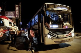 Buscan mejorar el servicio de buses en horario nocturno.