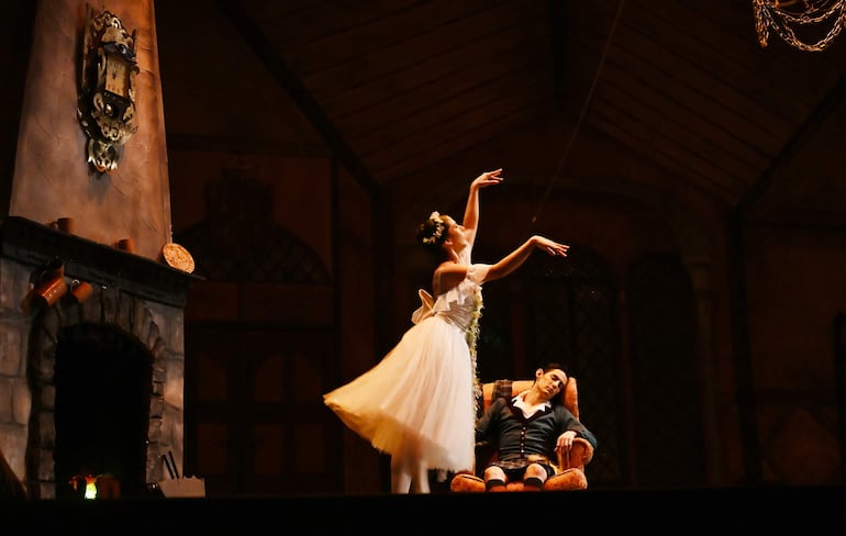 El Ballet Clásico y Moderno Municipal de Asunción estrena “La Sílfide”,  en el Teatro Municipal “Ignacio A. Pane”.