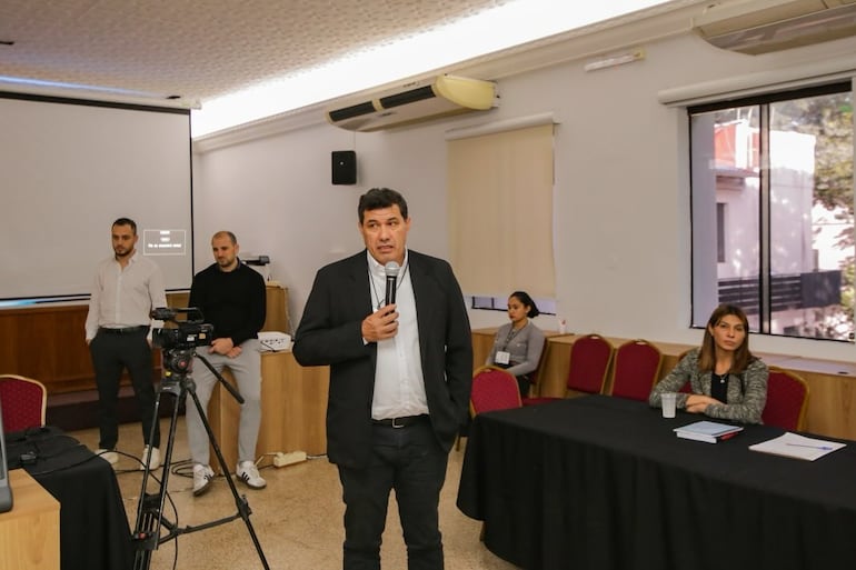 Gustavo Bernal, presidente del TEI del PLRA. (Foto del TSJE).