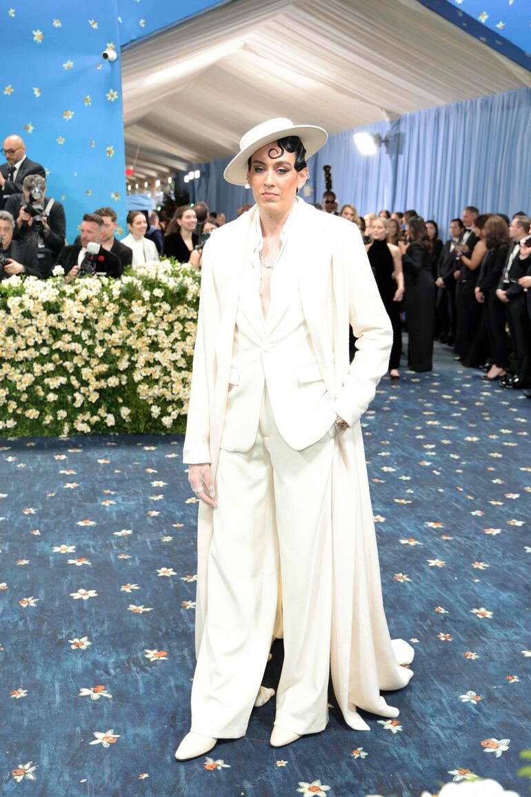 Breanna Stewart llegó con un look "Total White" a la Met Gala 2025 en el Museo Metropolitano de Arte. (Savion Washington / GETTY IMAGES NORTH AMERICA / Getty Images via AFP)